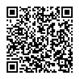 想想看如果是用水银代替水从喷泉中涌出来而且还有五色的灯光照着二维码生成