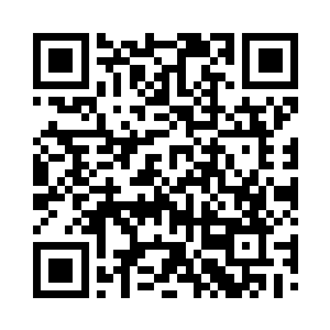 想推开她结果却反被她扑到在锦被上面二维码生成