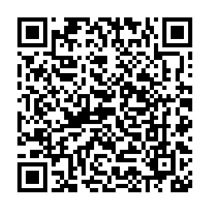 想要在这些以前他们都不正眼看一眼的小喽啰们面前装一回英雄好汉二维码生成