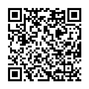 想象着自己终于从某一个角落里把慌乱的贾阳给拖出来二维码生成