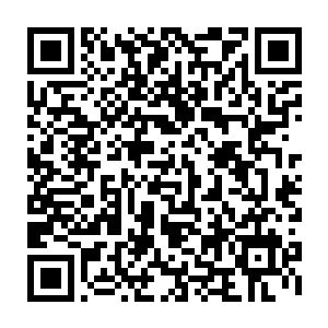 想起他经历的那些事情和他满身的伤疤……冷小野的心也是不自觉地疼起来二维码生成