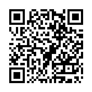 惹得几位向他暗递秋波的少女黯然神伤二维码生成