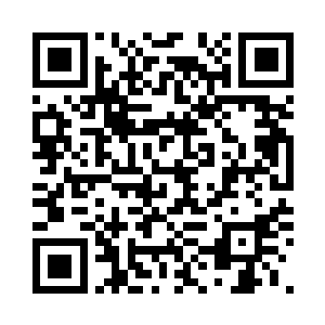 意外的发现对方的手里还拿着一把首二维码生成