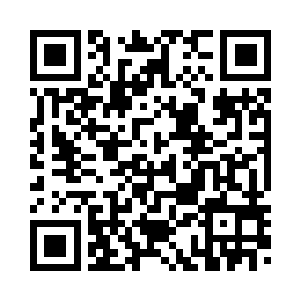 意识已渐趋涣散的男人强撑起眼皮二维码生成