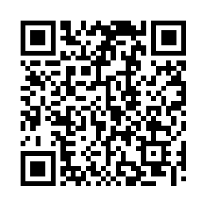 感到那双火热的粗糙手掌伸进了他的内衣里二维码生成