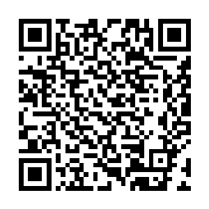 感觉安先生很可能让我上到那块礁石的位置跟他们见面二维码生成