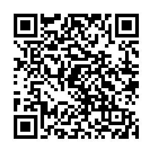 愤怒仿佛完全没有把那些激射而来的黑色水晶碎片放在眼里二维码生成