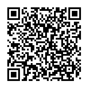 愤怒刚刚凝聚出来的黑色剑芒也带着点点镜花轰击在了阿瑞斯的身上二维码生成