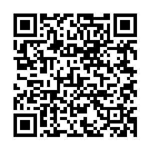 愤怒至极的记者们算是彻底看清了美国警察的嘴脸二维码生成
