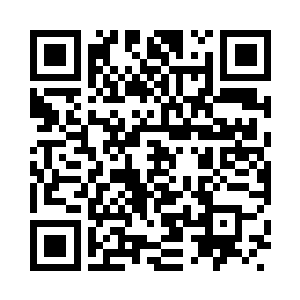 慌慌张张地拾起杨风柳插在地面上的铁器二维码生成