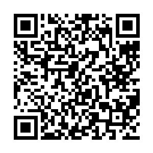 慕容子昌的办公处的确就是在这栋东方大厦当中二维码生成