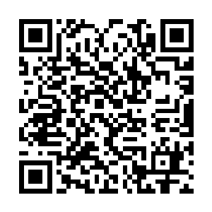 慕容谦本来一颗心都沉浸在无尽的悲伤和懊恼之中二维码生成