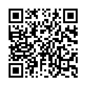 慢慢地用手整理了一下他笔挺的将军服二维码生成