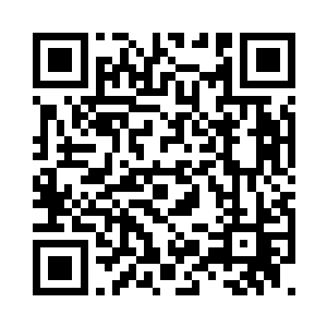 成为名不见经传的草根……她失去了一切二维码生成