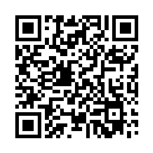 成功上前和丁长生来了一个大大的熊抱二维码生成