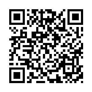 成功的事业也让查尔斯建筑起了全新的自信心二维码生成