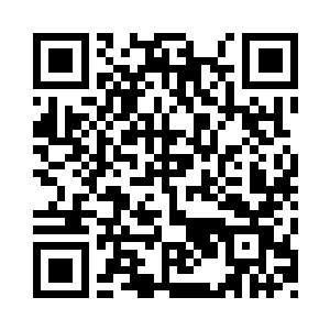 我们一人一熊眼对眼互相瞪了足有三秒后二维码生成