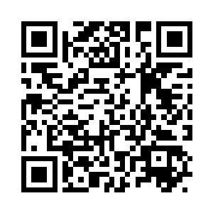 我们三个人只能跟着他在黑暗中穿行二维码生成