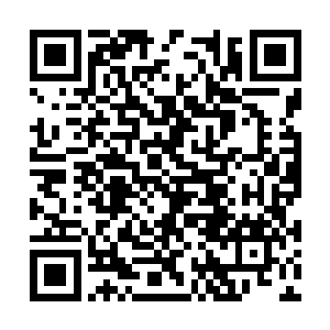 我们始终可以感受到那种对娱乐至死的嘲讽和戏弄二维码生成