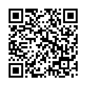 我们明天早上要设法甩掉他们的跟踪二维码生成