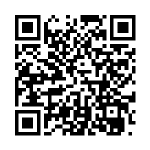 我们班的男生女生这时候也都回头看他二维码生成