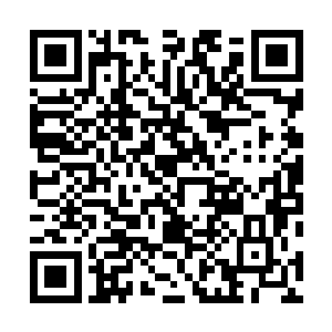 我们至少还有三分之二完好的防线在吴作城的周围横着的二维码生成