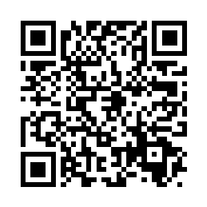 我利用这时机争分夺秒在地面上布阵二维码生成