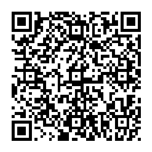我原本平缓的呼吸这一刻也变得急促了起来――他不是跟南宫离珠一家人吃家宴么二维码生成