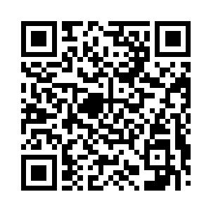 我又透过他的脑袋看到后背上趴着的其他鬼魂二维码生成