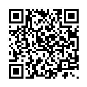 我和侄儿们就名正言顺站在院子门侧看二维码生成