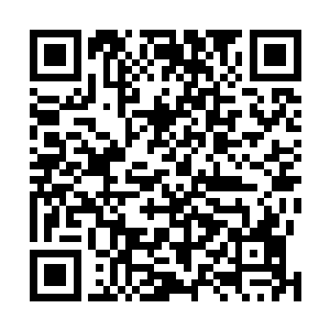 我在所有人的眼里瞬间成了一个伟大的人……而这种伟大二维码生成