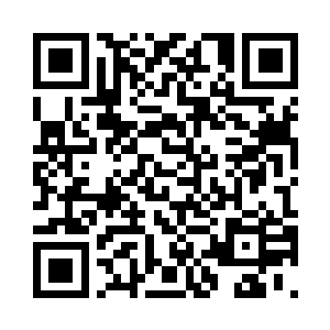 我在给我两个学生进行特别户外教育二维码生成