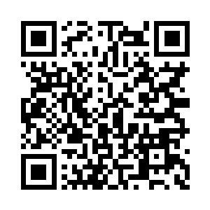 我就悄悄的把那几个家伙的餐盘丢到厕所里二维码生成