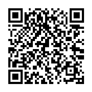 我就没见过哪一位盖世高手出门在外还带着桌椅茶具的……二维码生成