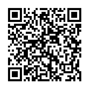 我总觉得在这门的后面有一双冷冰冰的眼睛正注视着我们二维码生成