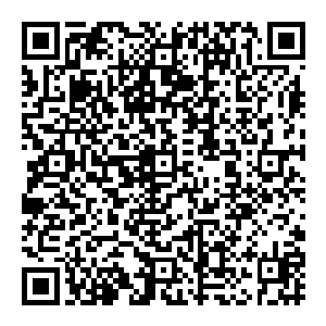 我环顾了一下这里距离血海表面应该有千米深但这并不是最底面因为我在不远处看到了一个山崖我走过去往下一看深不见底一片黑黝黝的二维码生成