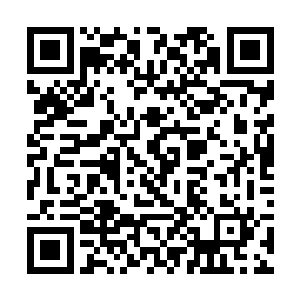 我的右手指并没有因为多了一座小金人就变成了金色二维码生成