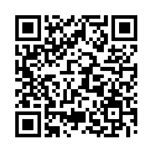 我看了一眼雅文放在一旁的一袋子零食二维码生成