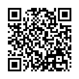 我看着站在大厅里面和徐逸飞对视的梁长兴说二维码生成