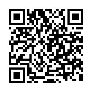 我瞄了一眼讲台上正在认真看书的老师二维码生成