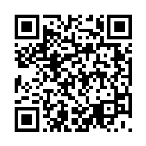 我站在门口看着他颀长的身影走进雪地里二维码生成