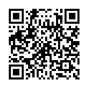 我翻手取出一柄巴掌大小的火红色短剑二维码生成