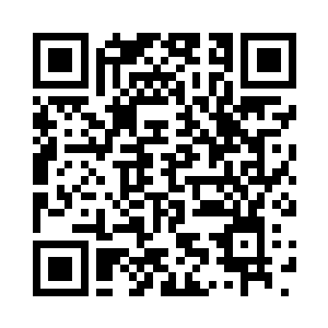 我赶紧越过他去摸索他脑袋边的手机二维码生成