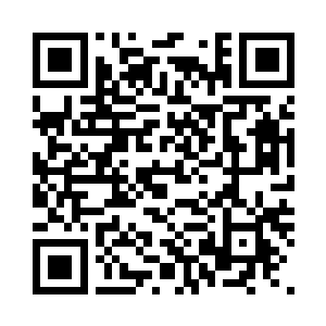 我跟着宗宝一边往莉姐说的楼号那走二维码生成