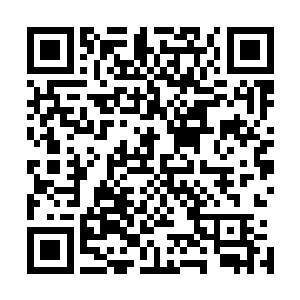 我身边的这位女士已经在索罗之眼附近布下了三重隔音结界二维码生成
