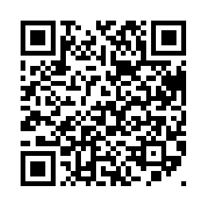 我那时一直在细听周围那群npc的议论二维码生成