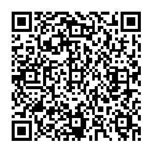 或者说她根本就没办法平静下来……此时一双妙目紧紧的盯着那逐渐迎身而上的秦方身上二维码生成