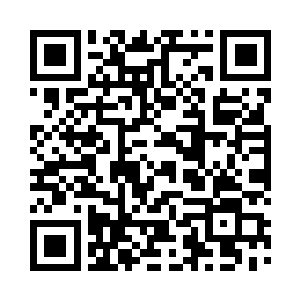 或许也只有这棵大树的年纪与他相仿了二维码生成