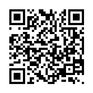 战刀和剑戟魔猪脑袋上的骨刺狠狠碰撞二维码生成