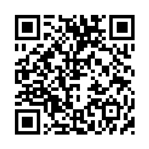 戴着幅黑框眼镜的男人不屑的扫了他一眼二维码生成